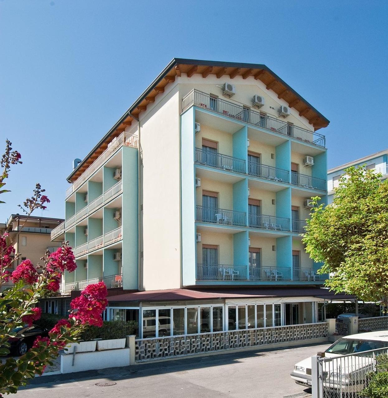Hotel Saint Tropez Spa & Restaurant Lido Di Savio Zewnętrze zdjęcie